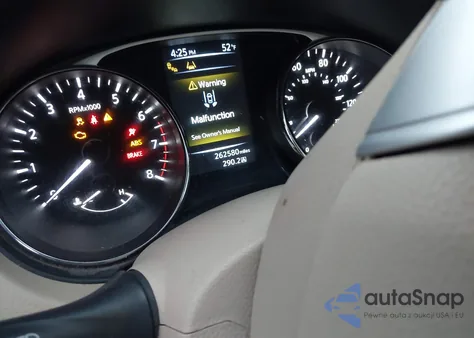 2015 Nissan Rogue Sv z USA, uszkodzony, nr VIN 5N1AT2MT8FC926869